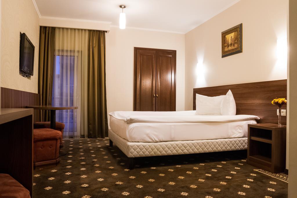Hotel Hermes Alba Iulia Exterior photo
