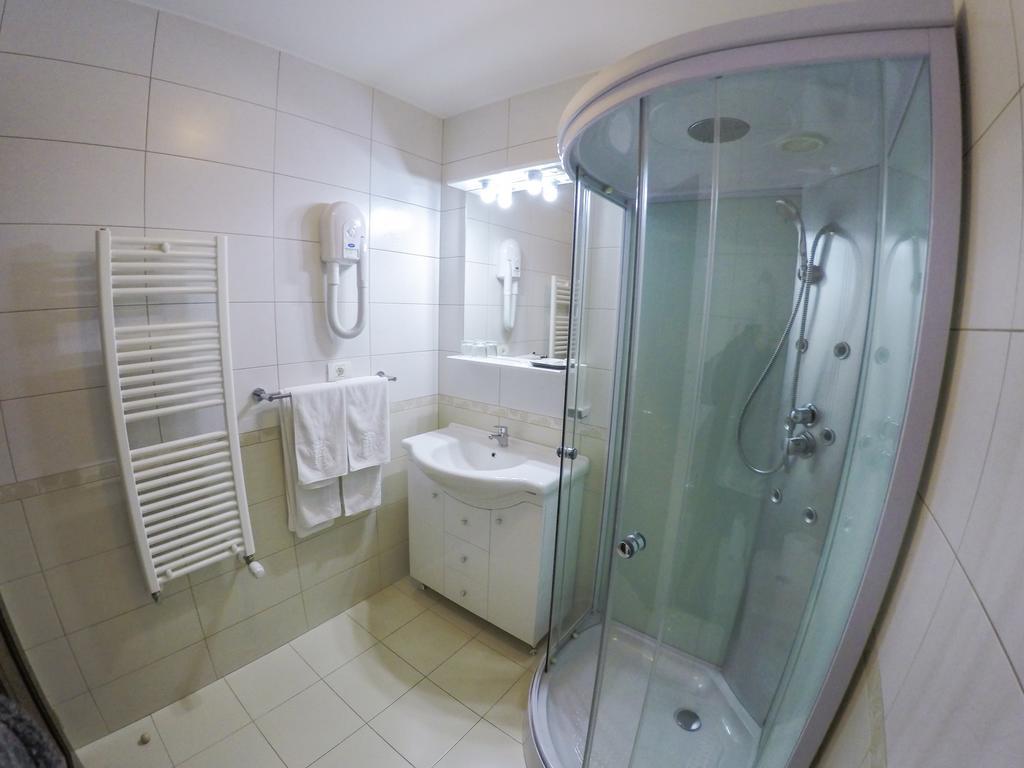 Hotel Hermes Alba Iulia Exterior photo