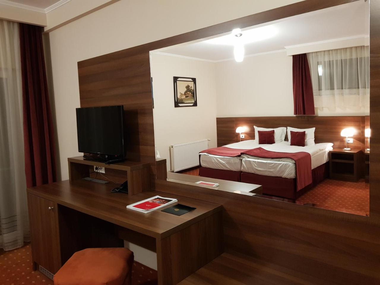 Hotel Hermes Alba Iulia Exterior photo